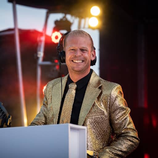 DJ Sixma, Sixma Music, DJ, muziek, dansen, feest, party, bruiloft, wedding, bedrijfsevenement, verjaardag, jubileum, evenement, event, Utrecht, Woerden, Harmelen