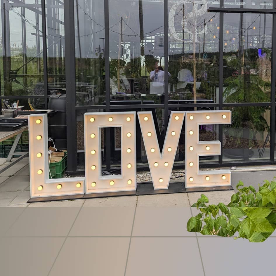 DJ Sixma, Sixma Music, DJ, muziek, dansen, feest, party, bedrijfsfeest, bedrijfsevenement, company event